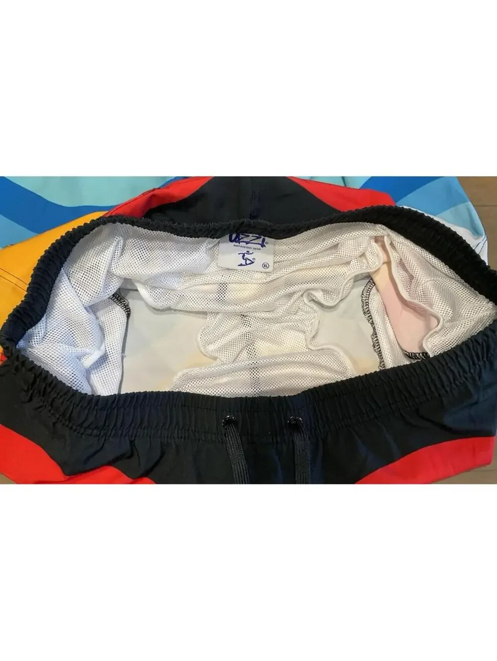 UZZI Amphibious Gear Mens Swim Trunks W/liner And Pockets Size XL